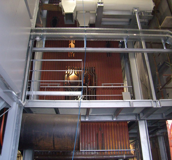 Kotel na lebdečo plast